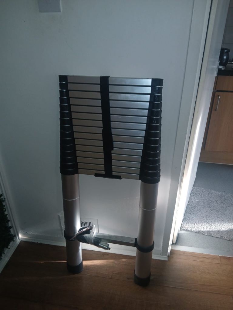  Never used.Telescoping Ladder 20ft 6.2M Aluminum Extension Folding Ladder