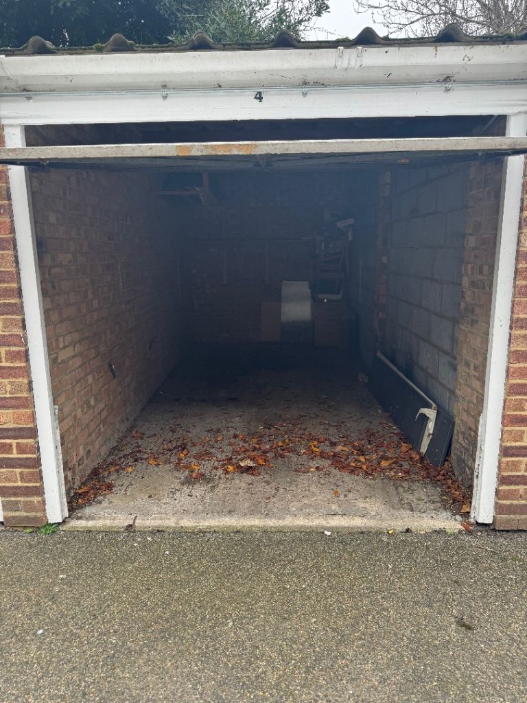 Garage to Rent, East London, E18