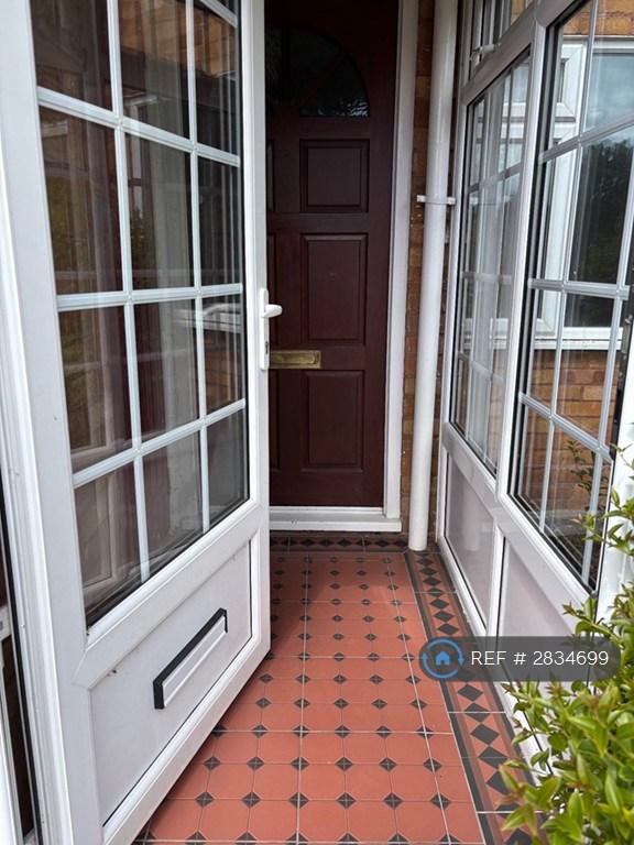 2 bedroom flat in Firsholm Close, Sutton Coldfield, B73 (2 bed) (#2834699)