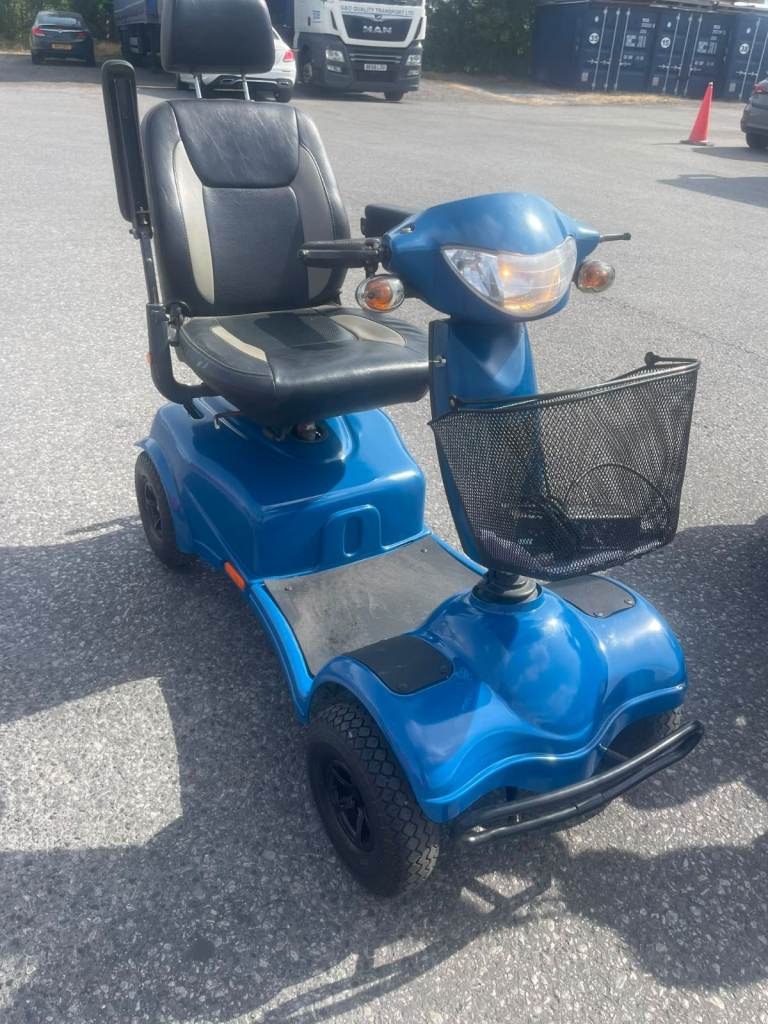 Excel Vanos 8mph Mobility Scooter with new batteries