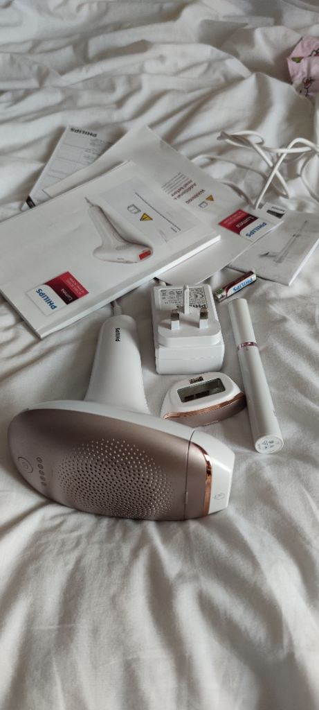 Philips Lumea IPL Hair Removal 7000