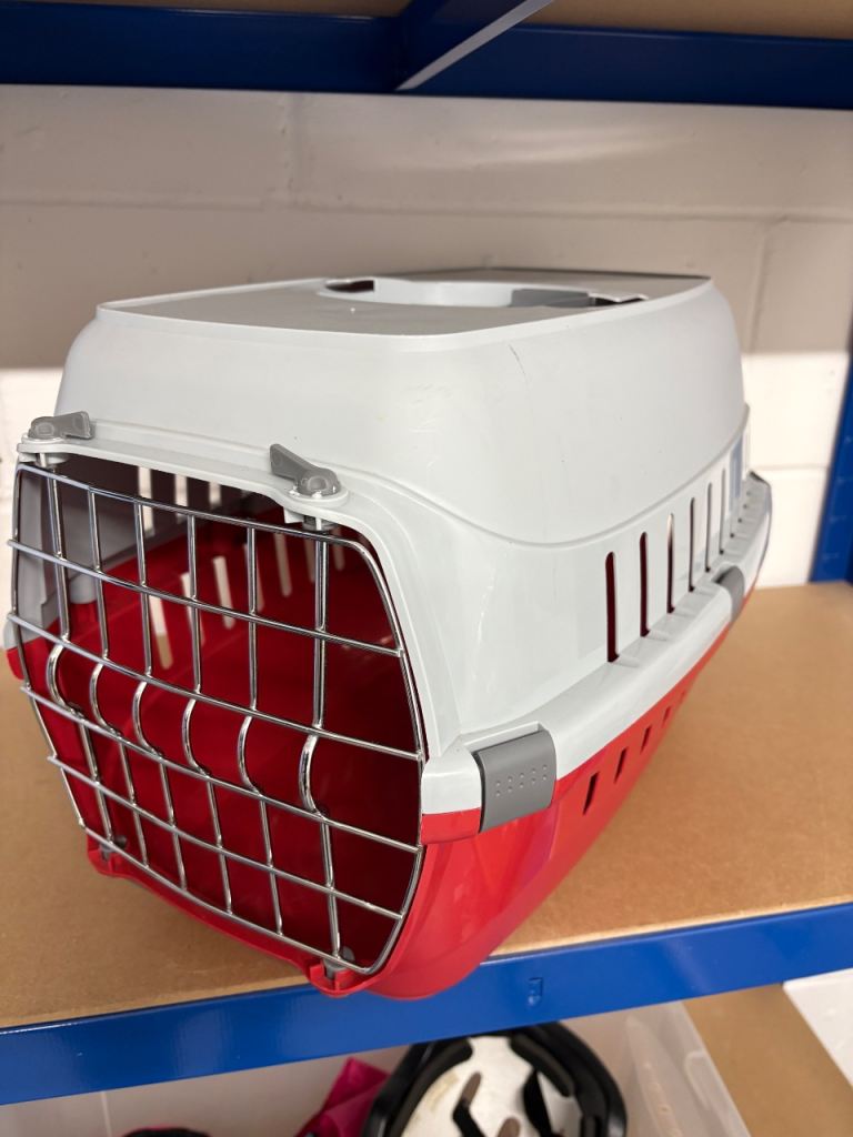 Cat carrier