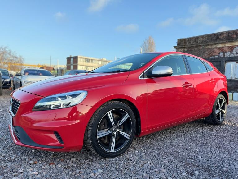 2016 Volvo V40 T2 [122] R DESIGN 5dr Geartronic HATCHBACK Petrol Automatic
