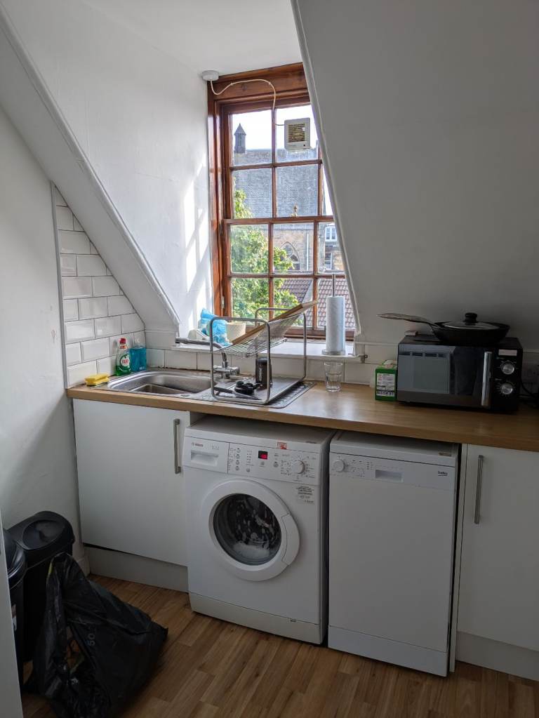 2 double bedroom flat in central but secluded location