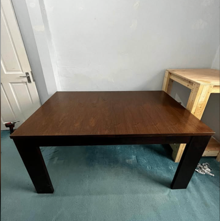 Extendable Dining Table