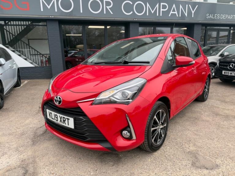  Toyota Yaris 1.5 VVT-i Icon Tech 5dr - REAR CAMERA- PARKING SESNORS Petrol