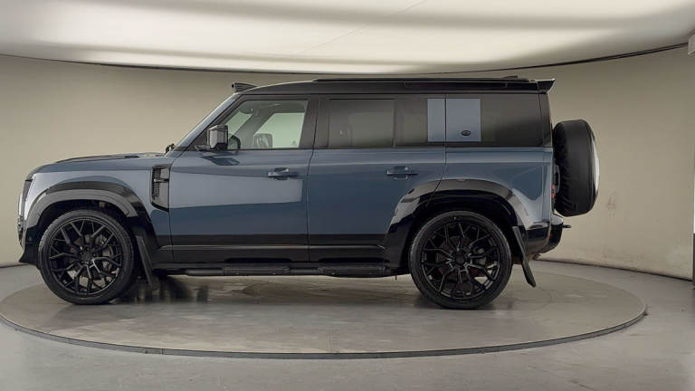 2022 Land Rover Defender 110 3.0 D300 MHEV X-Dynamic HSE SUV 5dr Diesel Auto 4WD Euro 6 (s/s) (30...