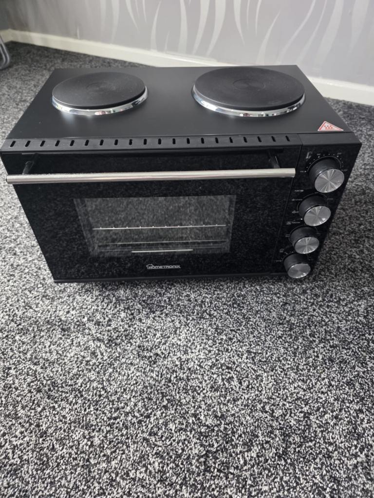 HomeTronix 30 Litre Mini Oven with Grill!