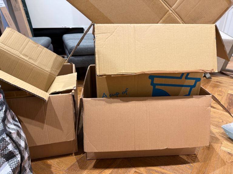 Free moving heavy duty boxes and bags, pallets for free