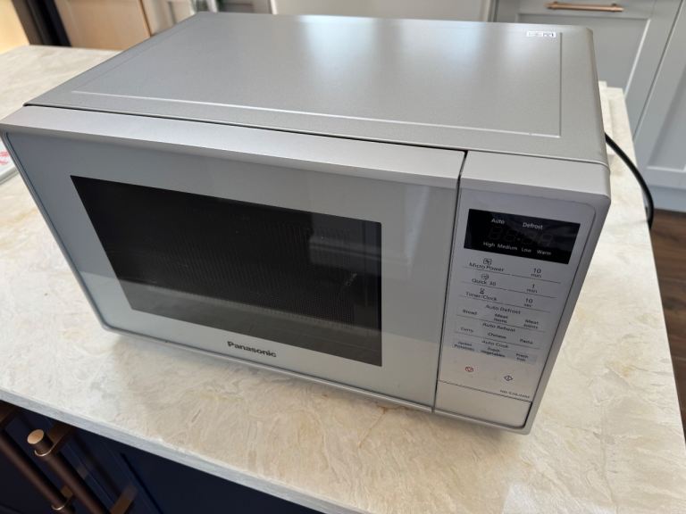 Panasonic 800w microwave 