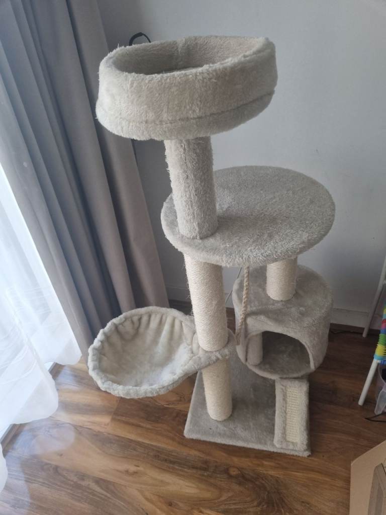 FREE CAT TREE