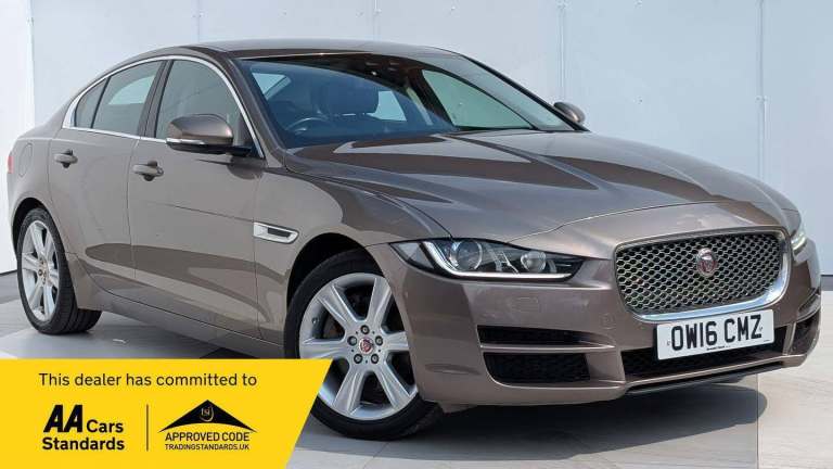 2016 Jaguar XE 2.0d Portfolio Auto AWD Euro 6 (s/s) 4dr Saloon Diesel Automatic