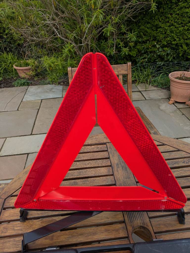 Warning triangle 
