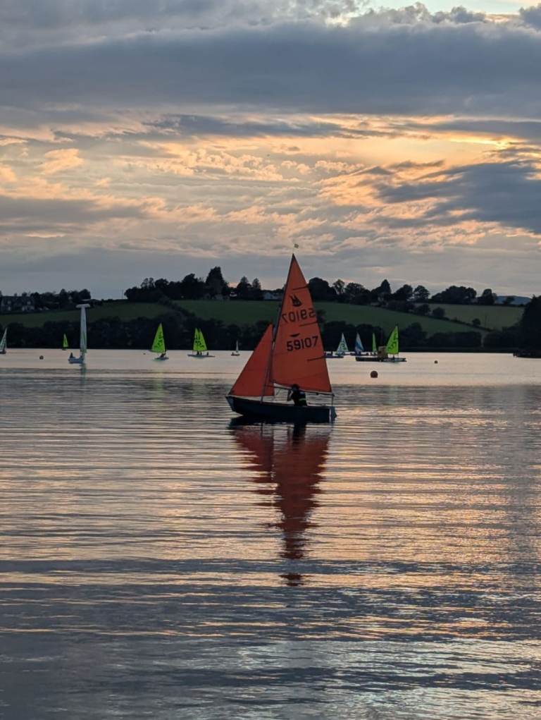 Mirror Sailing Dinghy / fishing boat