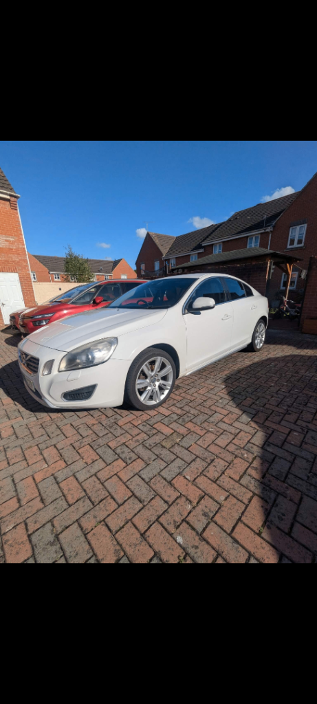 Volvo, S60, Saloon, 2010, Semi-Auto, 1984 (cc), 4 doors