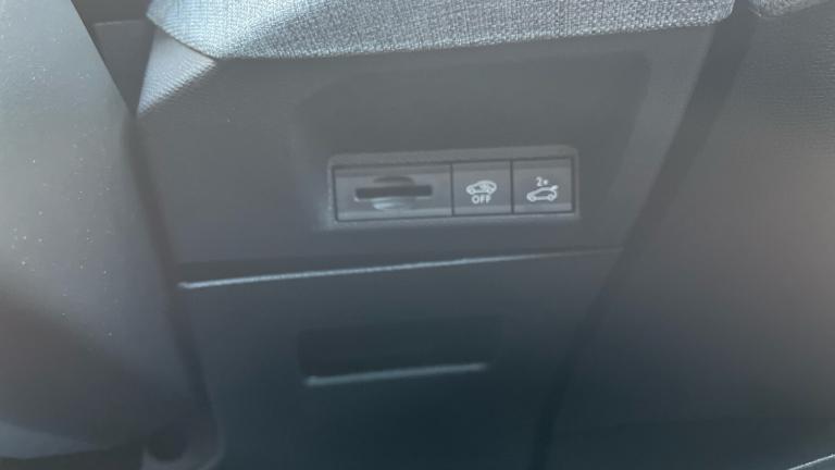 2024 Peugeot 3008 1.2 HYBRID GT SUV 5dr Petrol Hybrid e-DSC6 Euro 6 (s/s) (136 ps) SUV Hybrid Aut...