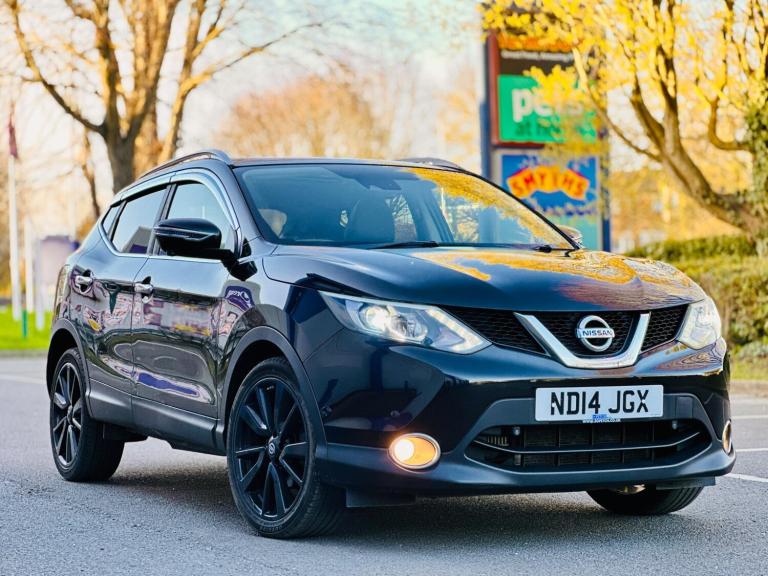 2014 Nissan Qashqai 1.2 DiG-T Tekna 5dr HATCHBACK PETROL Manual