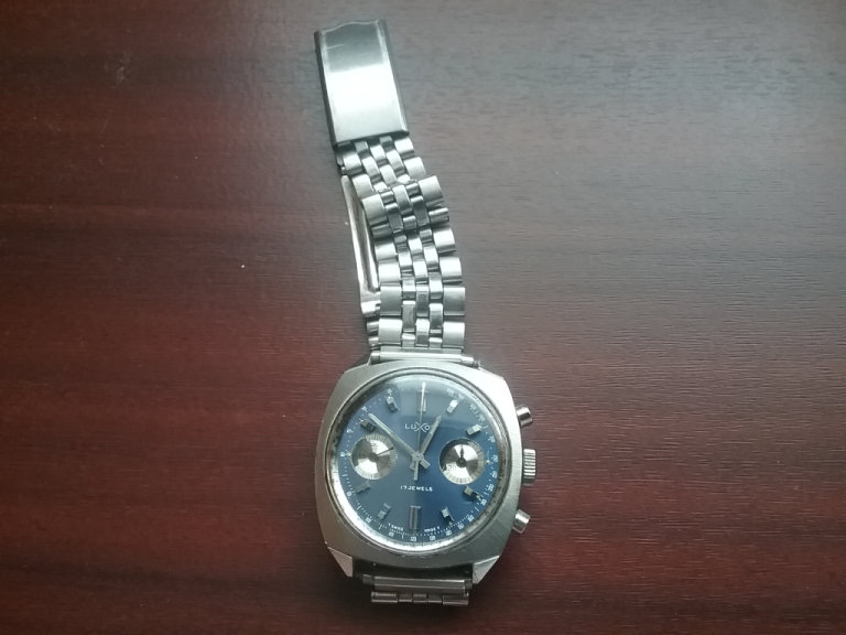 Vintage Men's Wristwatch..Luxor