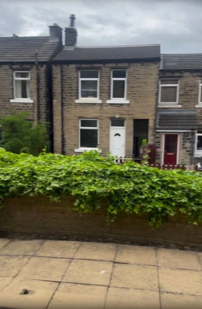 Studio Flat to rent, Marsh, Huddersfield HD1 4QA 