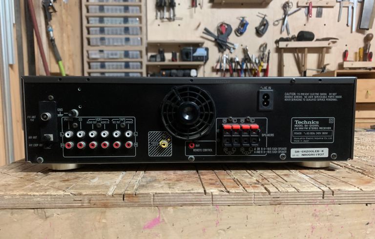 Technics SA-GX200L Stereo Tuner-Amp/Receiver with turntable input