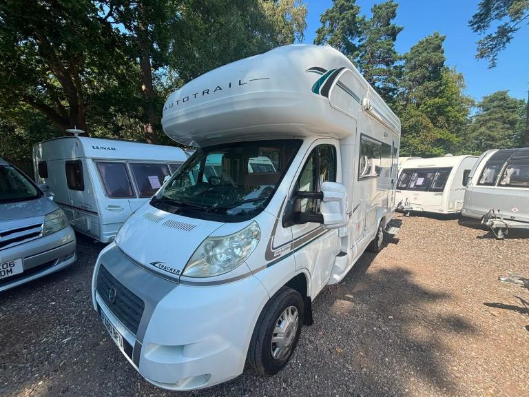 Fiat DUCATO AUTOTRAIL TRACKER - 2010 - ONLY 13000 MILES - 2 BERTH - END KITCHEN