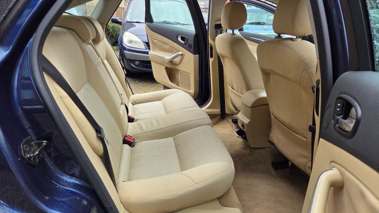 Ford, MONDEO, Hatchback, 2007, Manual, 1999 (cc), 5 doors