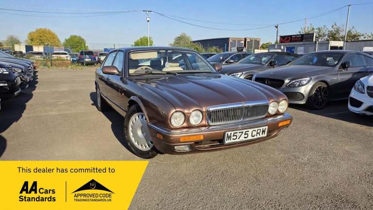 1994 Jaguar XJ 3.2 XJ6 Saloon 4dr Petrol Manual (216 bhp) Petrol Manual