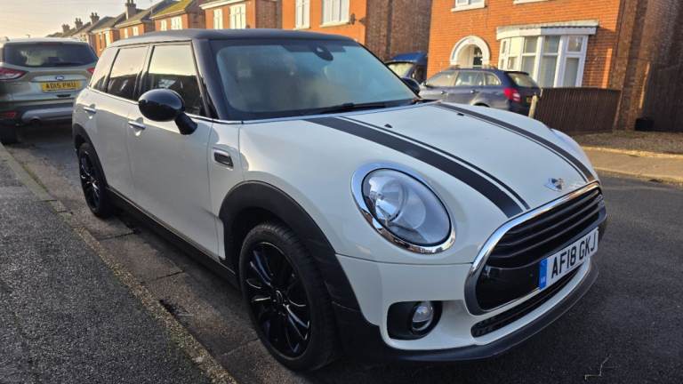 image for 2018 MINI Clubman 2.0 Cooper D 6dr Estate Manual