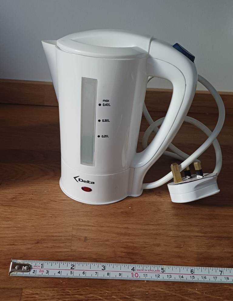 Small travel kettle: as new