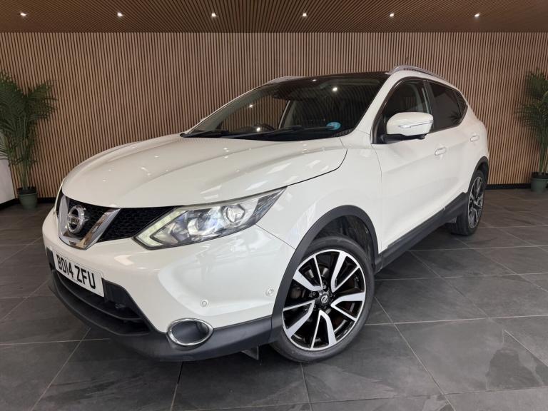 NISSAN QASHQAI 1.6 dCi Tekna 2014