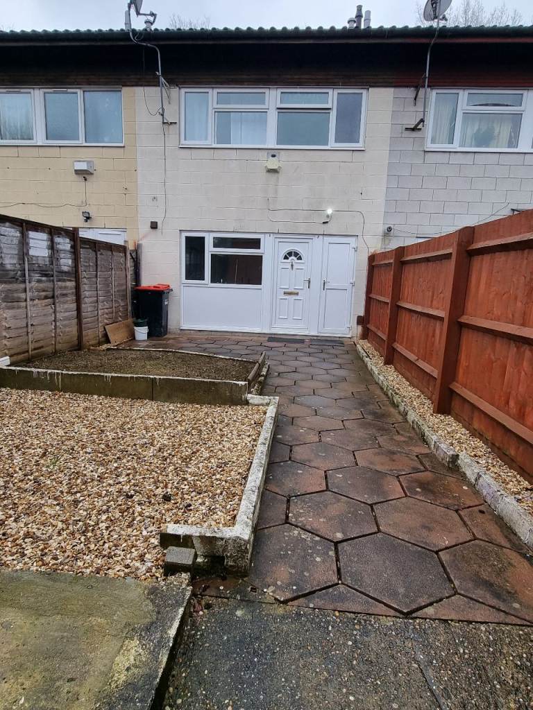 3 Bed House To Rent In Coffee Hall, Milton Keynes | Available 5th September 2026 > Private Landlord 