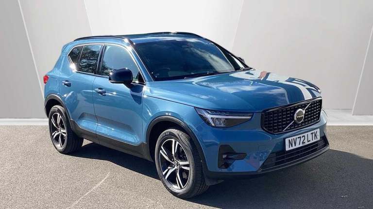 2023 Volvo XC40 2.0 B3P Plus Dark 5dr Auto ESTATE PETROL Automatic