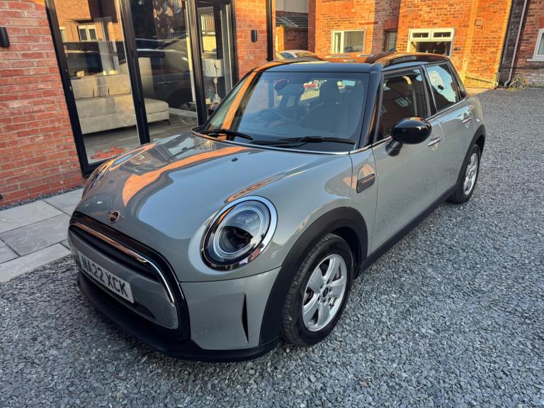 2022 MINI Hatch 1.5 Cooper Classic 5dr HATCHBACK Petrol Manual