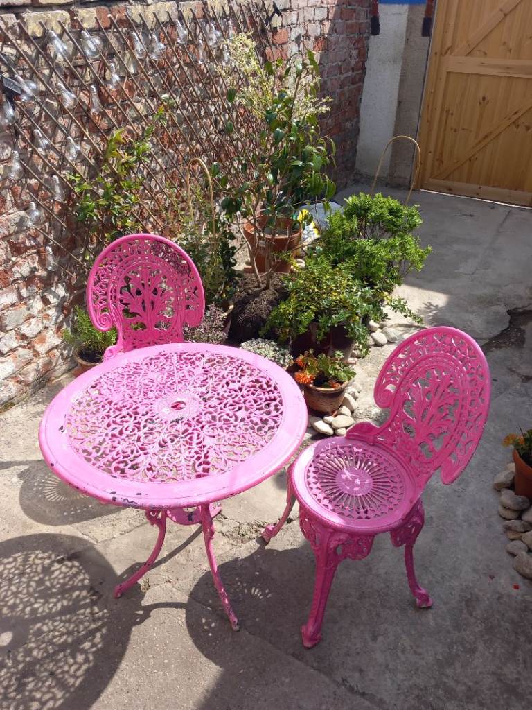 **PENDING COLLECTION **PATIO SET - METAL