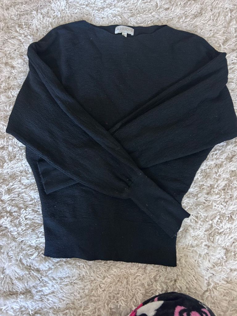 Stylish Black Women's Jumper – Good Condition