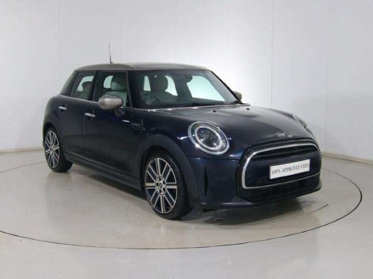 MINI HATCHBACK 1.5 Cooper Exclusive 5dr