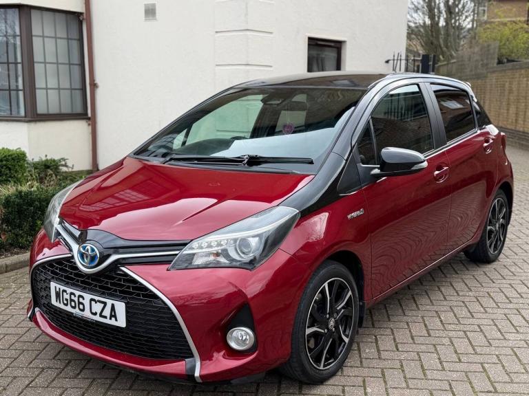 2016 Toyota Yaris 1.5 Hybrid Design TSS 5dr CVT HATCHBACK Petrol/Electric Hybrid Automatic