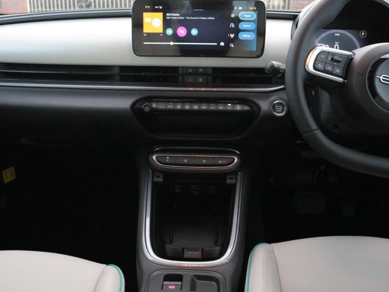 2025 Fiat 600 1.2 Hybrid 48V 136 La Prima 5dr eDCT-6 HATCHBACK PETROL Automatic