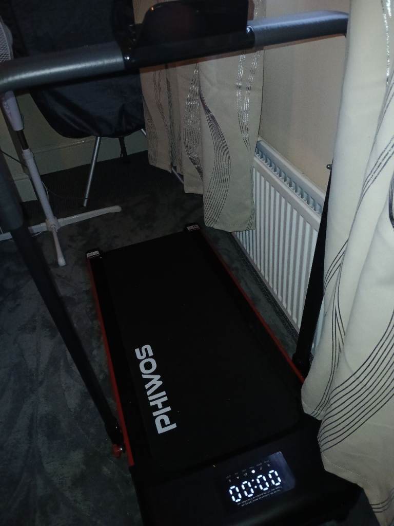 Black Treadmill - Excellent Condition, Hardly Used