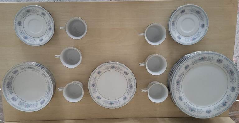 Crown Ming china dinner set