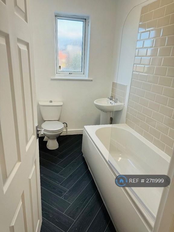 2 bedroom house in Sumner Street, Atherton, Manchester, M46 (2 bed) (#2711999)