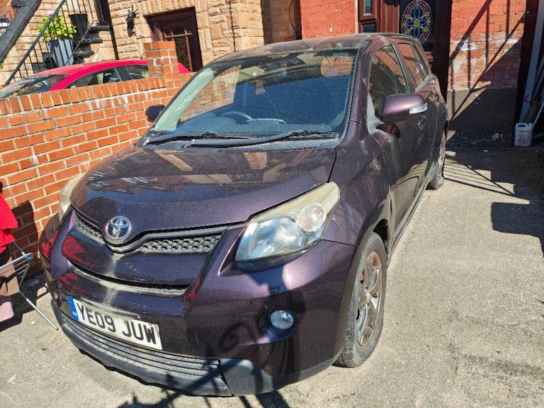 AC, Contactless Start, Fuel Efficient, Low Insurance