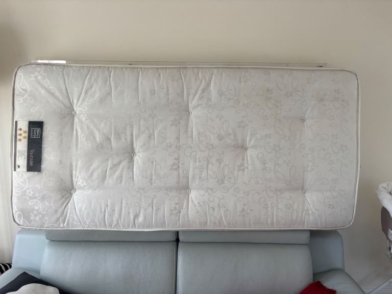 Harry Corry Single Mattress – Good Condition