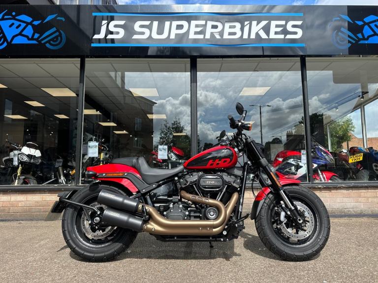 HARLEY DAVIDSON FAT BOB 114 1868cc 2024 - 1285 MILES - VANCE + HINES EXHAUST