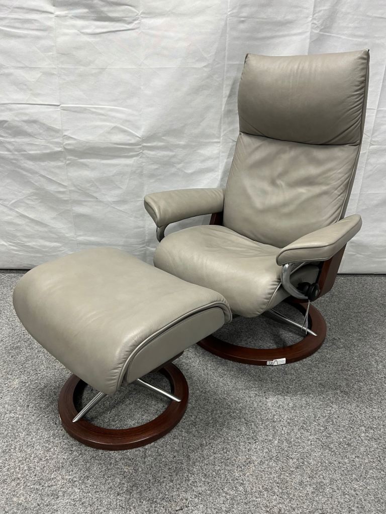 Ekornes Stressless Aura leather recliner U.K. delivery available 