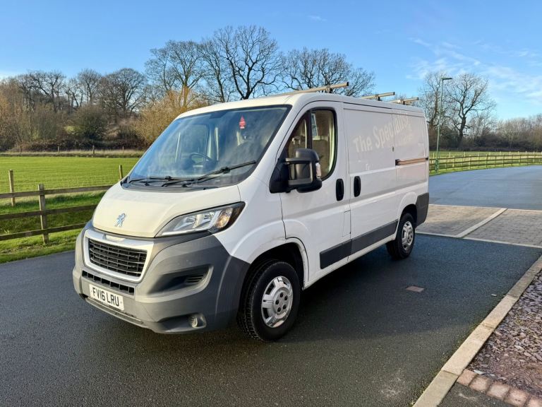 2016 Peugeot Boxer 2.2 Hdi 6 speed 12 Months Mot Professional L1H1 Sat Navigation Citroen Relay 