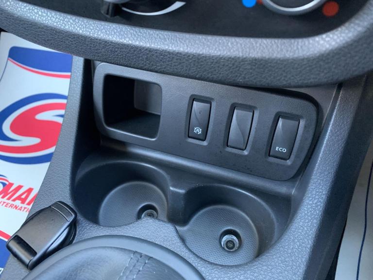 2018 Dacia Duster 1.2 TCe Prestige Euro 6 (s/s) 5dr HATCHBACK Petrol Manual