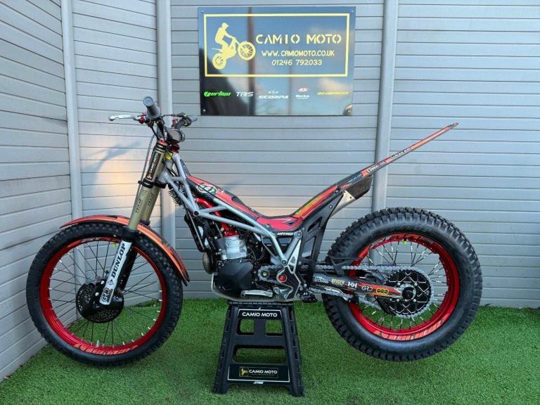 2025 Vertigo Nitro DL12 Replica 250/300 Fuel Injection Trials Bike - IN STOCK