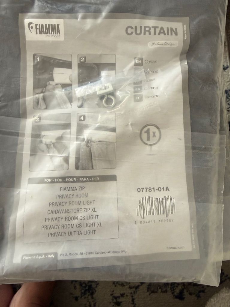 Fiamma privacy room curtains x 6 