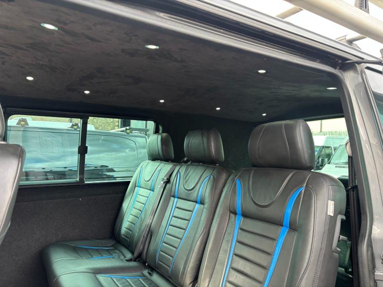 2015 Volkswagen Transporter 2.0 BiTDI 180PS Highline Kombi Van 4MOTION WINDOW VAN Diesel Manual